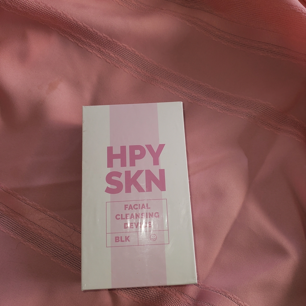 Happy Skin Silicone Sonic Pink Facial Cleansing Device - Picture 3 of 5